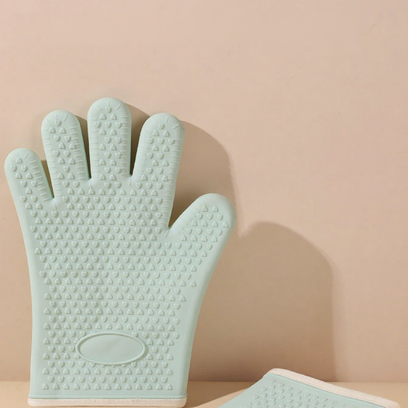Thickened Silicone Heat-Resistant Gloves (One Pair)